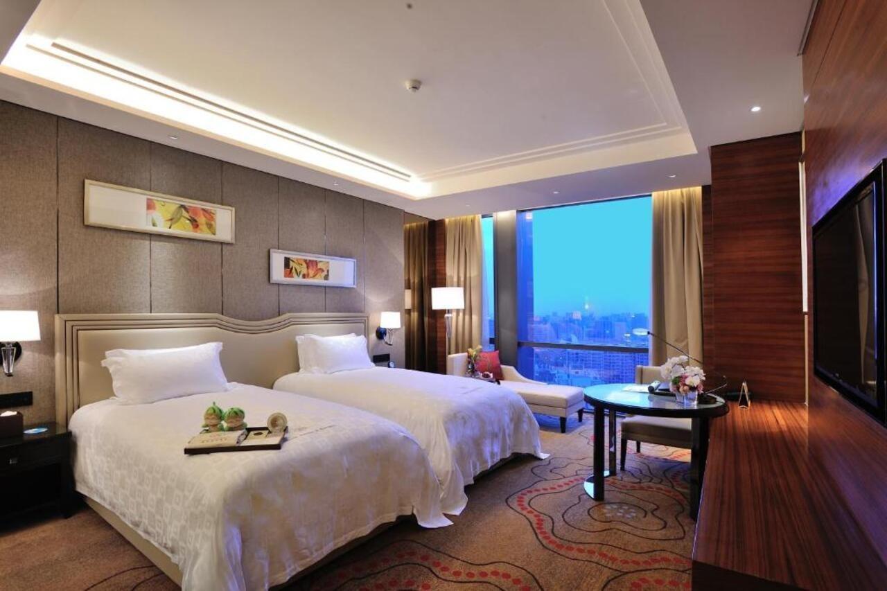 Dongguan Kande International Hotel-During The Canton Fair, Guests Can Enjoy Free Shuttle Buses To The Canton Fair Exhibition Hall Kültér fotó